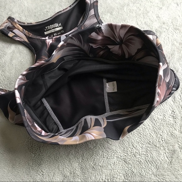 Stronger The Label Freedom Floral Hawaiian Crop - Picture 5 of 11